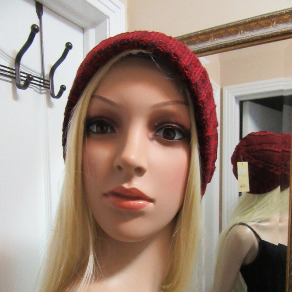 Red/ Blk Multi mix Touque - Picture 6 of 11